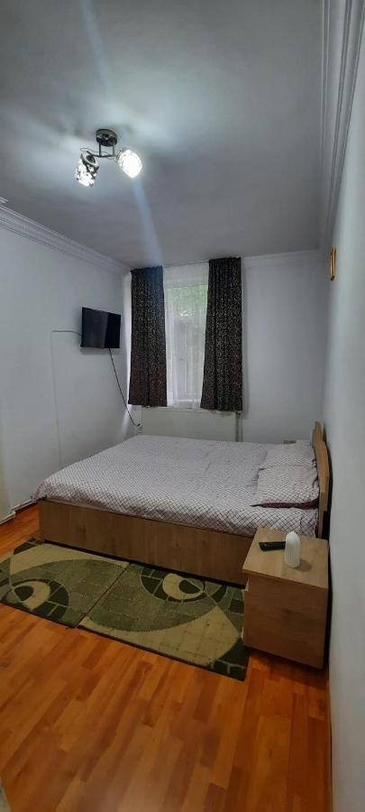 Apartament La Denis Birlad Exterior photo